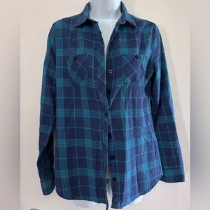 Disney Lilo & Stitch Ohana Plaid Blue Flannel Woven Button-Up Chambray Size S